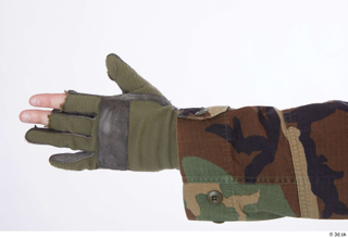 Photos Robert Watson Navy Seal Green gloves hand 0005.jpg